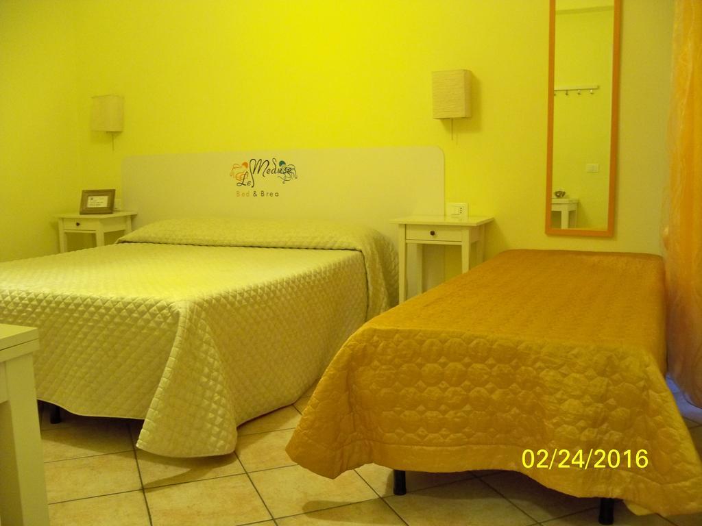 B&B Le Meduse Fiumicino Exteriör bild